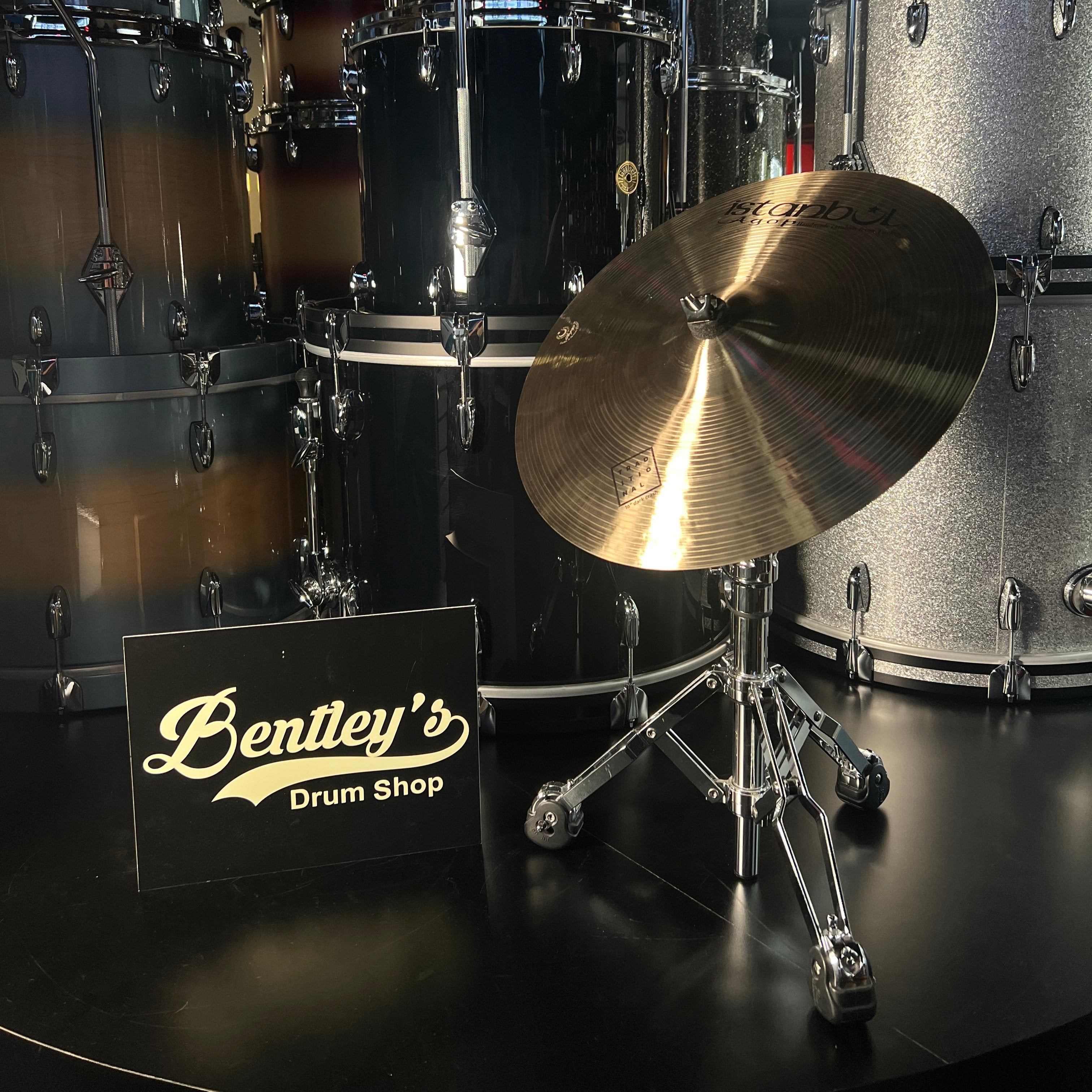 Estambul Agop DC16 Tradicional Crash Oscuro de 16"